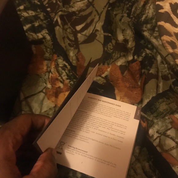 2017 Authentic Gucci Watch - Picture 3 of 5